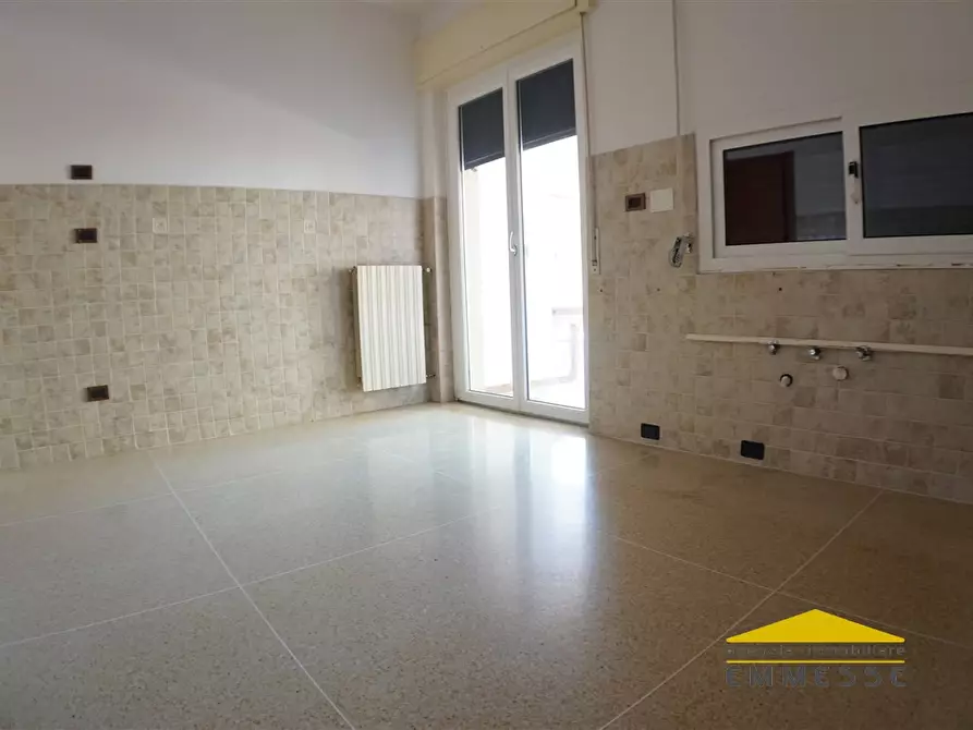 Immagine 8 di Appartamento in vendita  a Massa