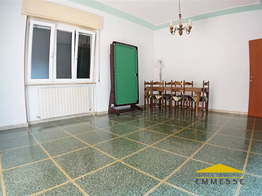 Immagine 4 di Appartamento in vendita  a Massa