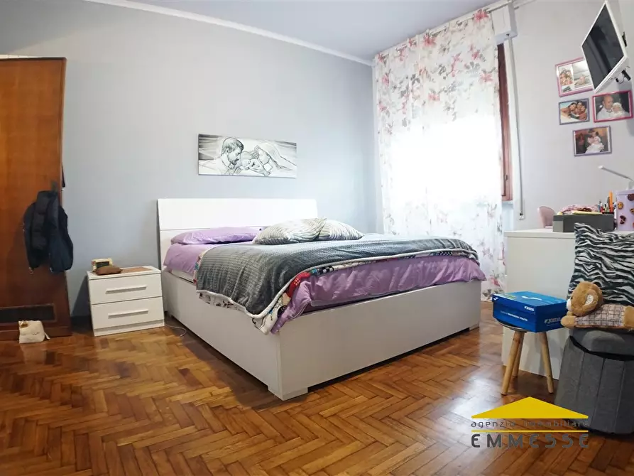 Immagine 10 di Appartamento in vendita  a Massa