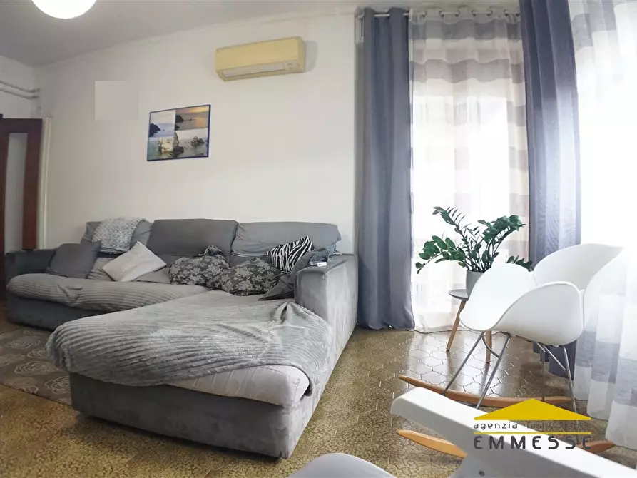 Immagine 3 di Appartamento in vendita  a Massa