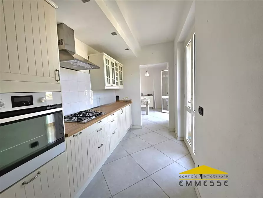 Immagine 8 di Appartamento in vendita  a Massa