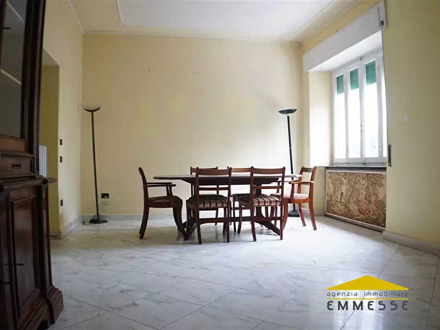 Immagine 5 di Appartamento in vendita  a Massa