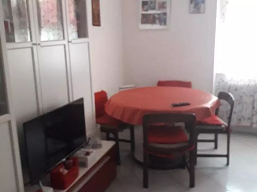 Immagine 2 di Appartamento in vendita  a Massa