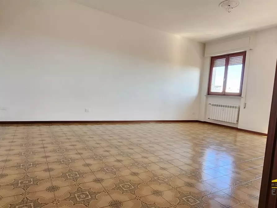 Immagine 6 di Appartamento in vendita  a Carrara