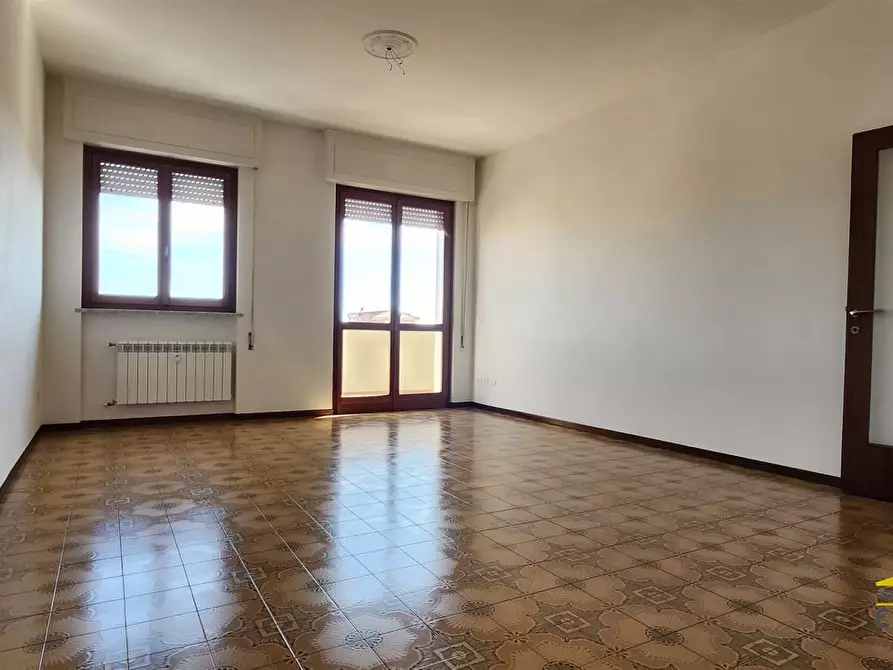 Immagine 5 di Appartamento in vendita  a Carrara