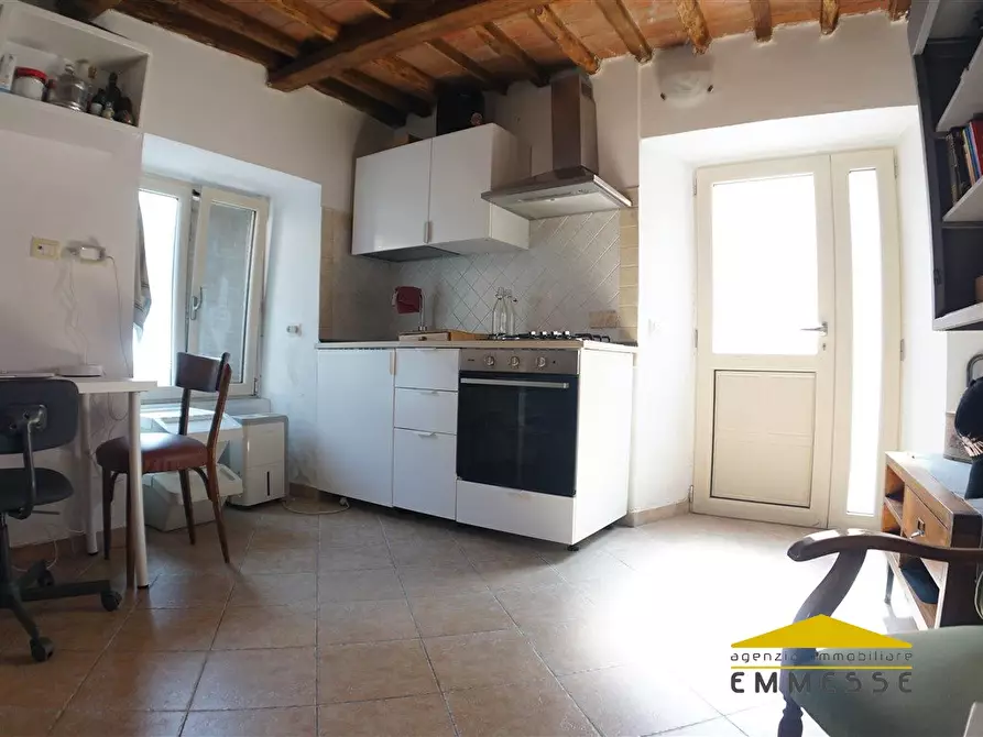 Immagine 3 di Appartamento in vendita  a Massa