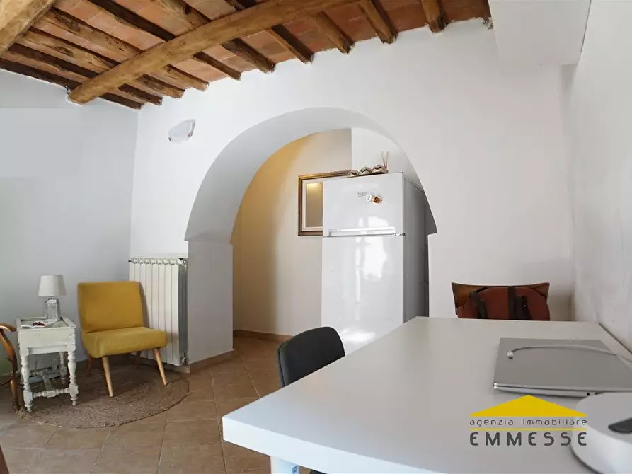 Immagine 5 di Appartamento in vendita  a Massa