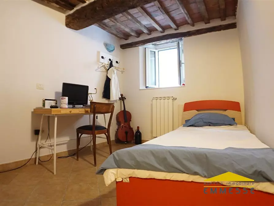 Immagine 9 di Appartamento in vendita  a Massa