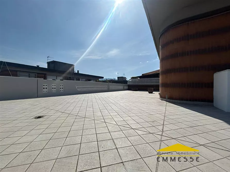 Immagine 5 di Appartamento in vendita  a Carrara