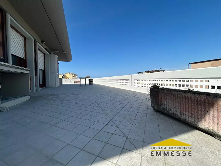 Immagine 4 di Appartamento in vendita  a Carrara