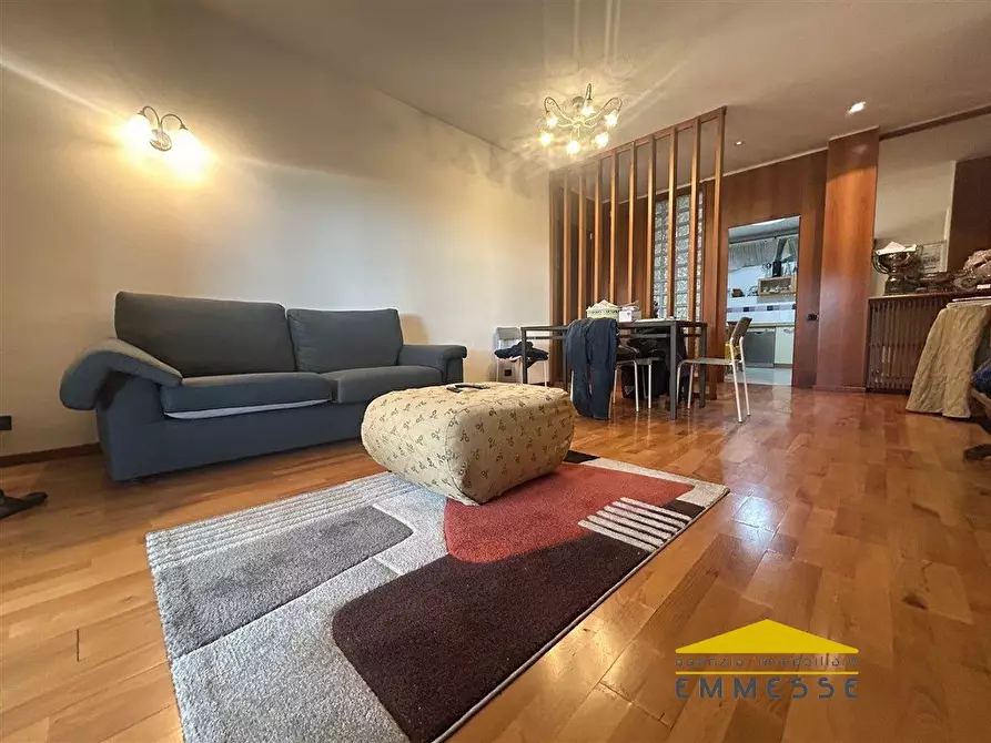 Immagine 1 di Appartamento in vendita  a Massa