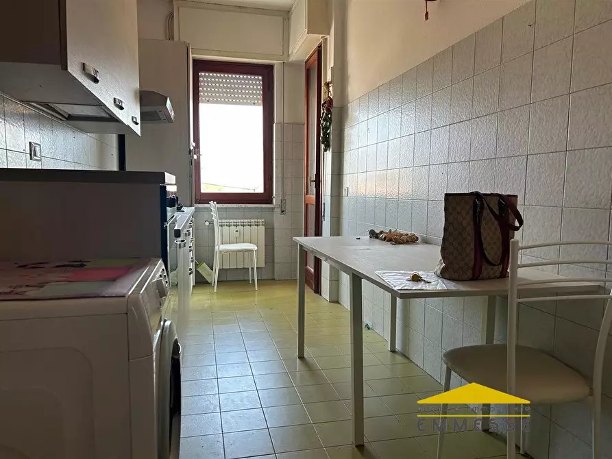 Immagine 5 di Appartamento in vendita  a Carrara