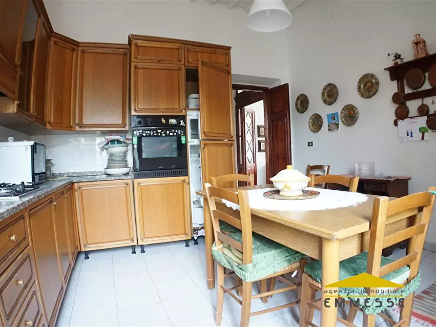 Immagine 6 di Appartamento in vendita  a Carrara