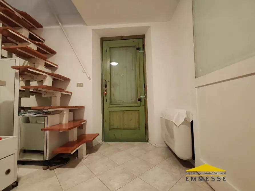 Immagine 2 di Appartamento in vendita  a Massa