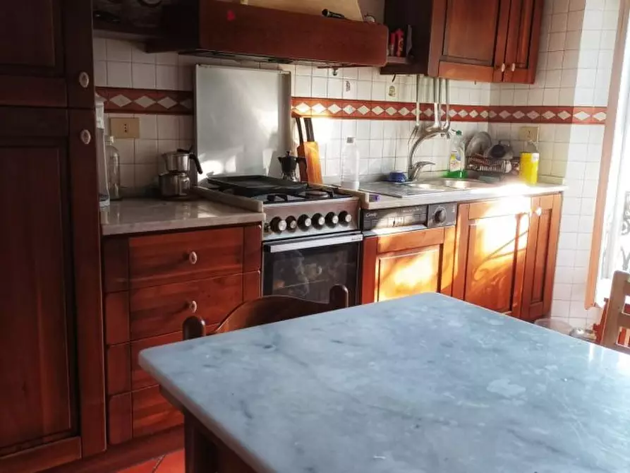 Immagine 6 di Appartamento in vendita  a Massa