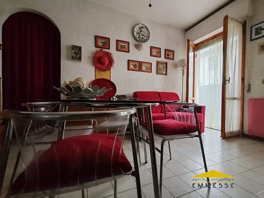 Immagine 6 di Appartamento in vendita  a Massa