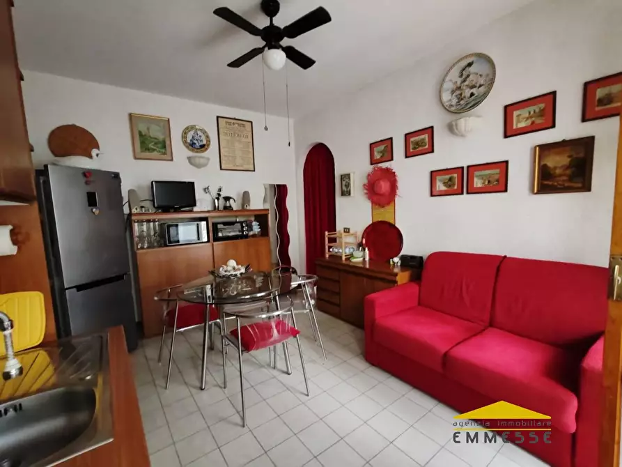 Immagine 5 di Appartamento in vendita  a Massa