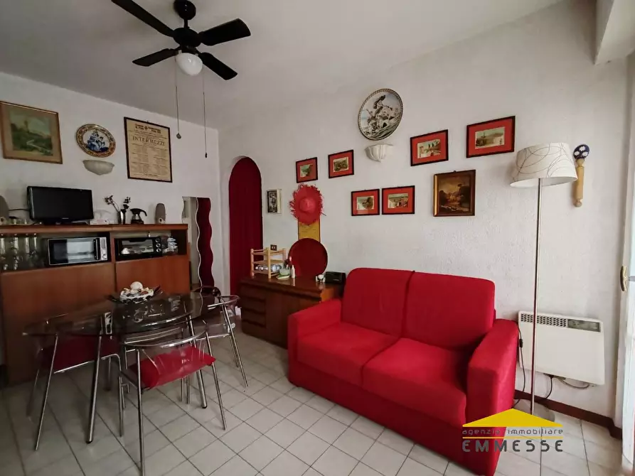 Immagine 7 di Appartamento in vendita  a Massa