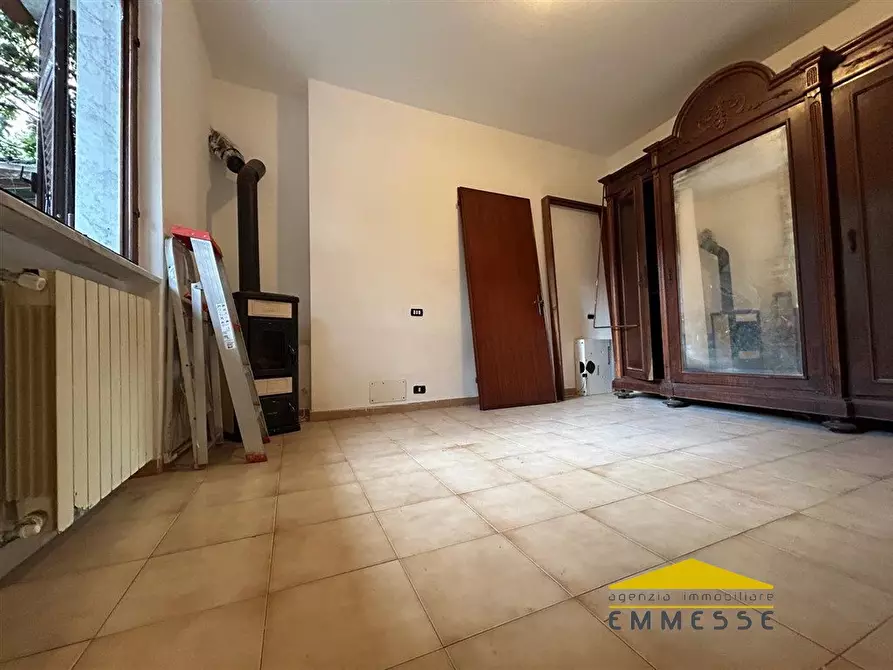 Immagine 10 di Appartamento in vendita  a Massa