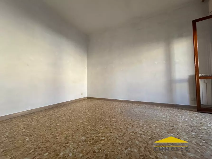 Immagine 10 di Appartamento in vendita  a Carrara