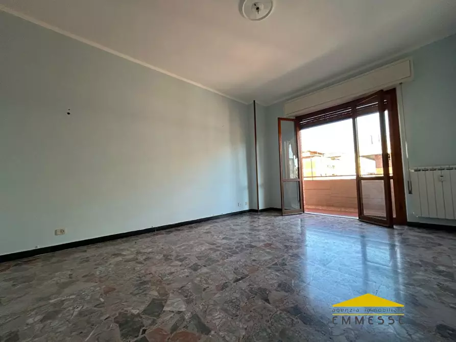 Immagine 1 di Appartamento in vendita  a Carrara