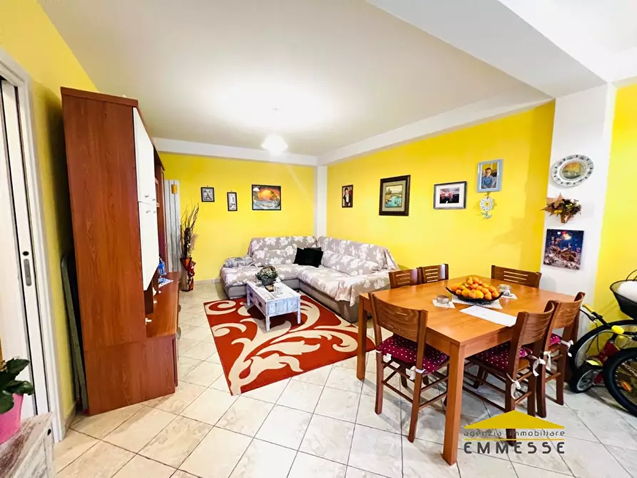 Immagine 2 di Appartamento in vendita  a Massa