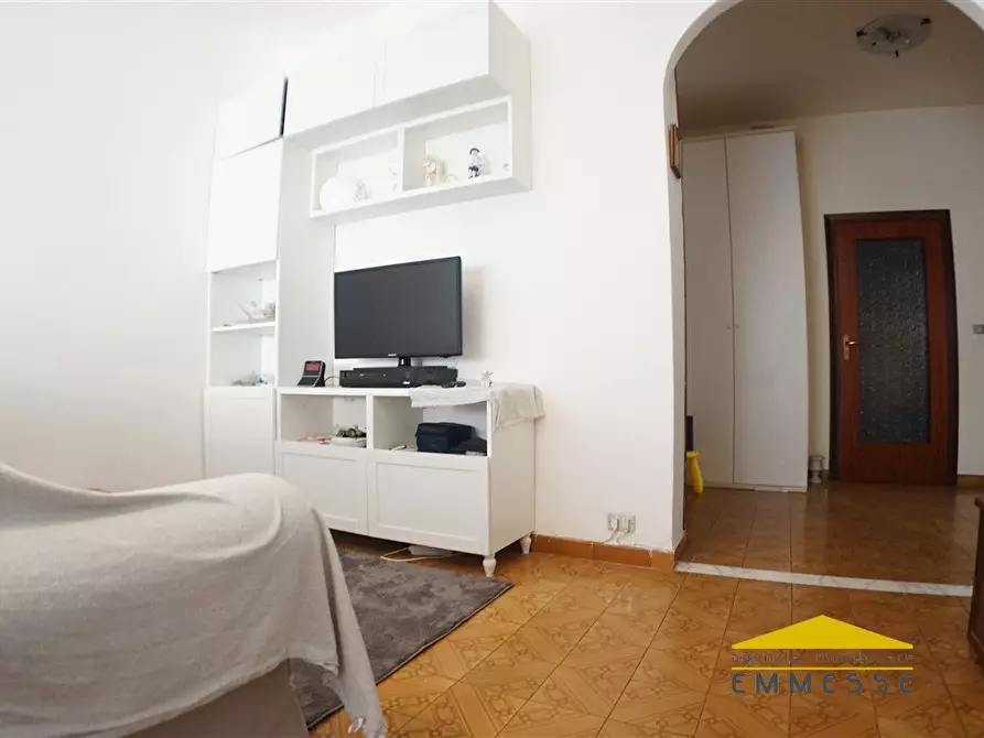 Immagine 6 di Appartamento in vendita  a Massa