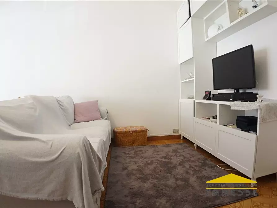 Immagine 5 di Appartamento in vendita  a Massa