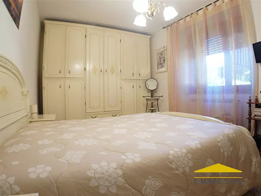 Immagine 10 di Appartamento in vendita  a Massa