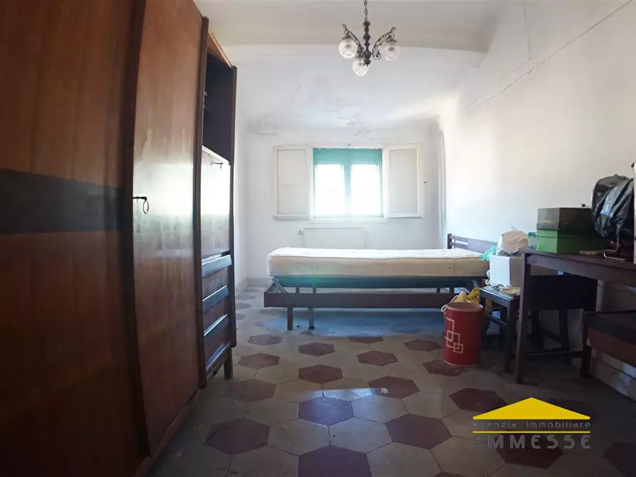 Immagine 10 di Appartamento in vendita  a Carrara