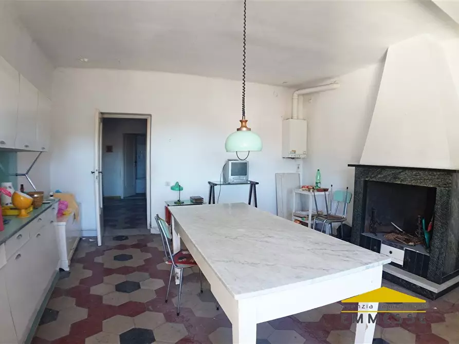 Immagine 9 di Appartamento in vendita  a Carrara