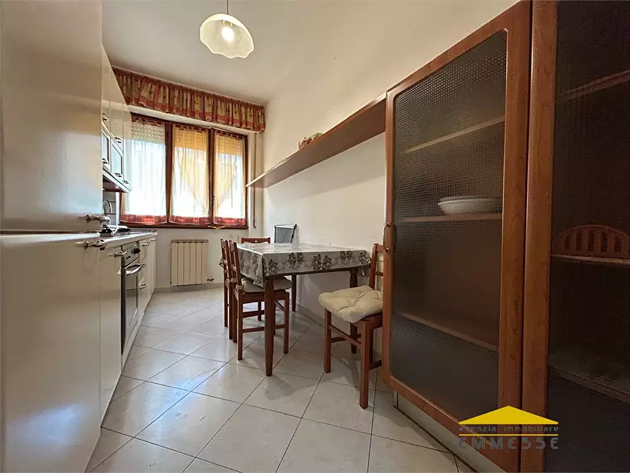 Immagine 9 di Appartamento in vendita  a Carrara