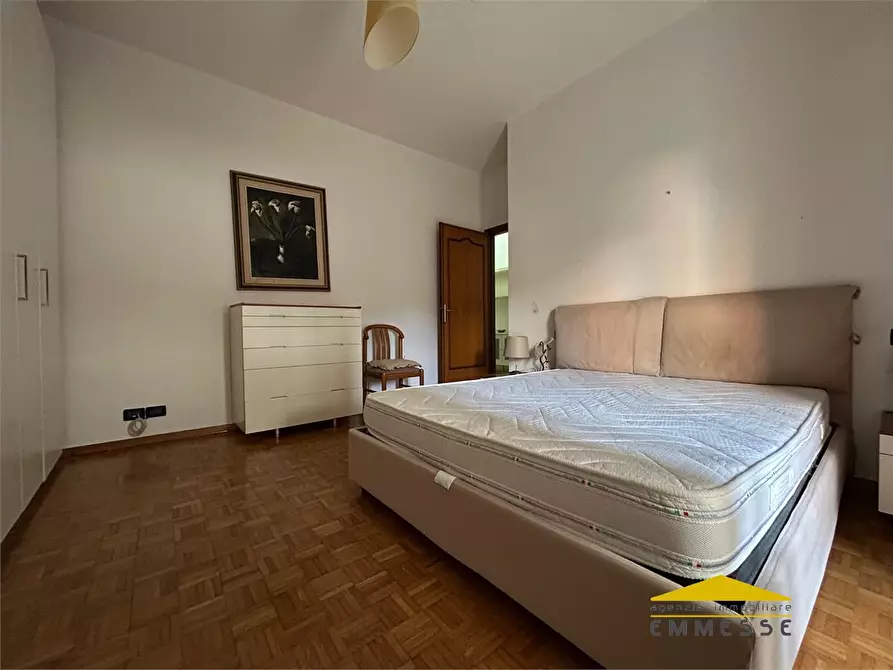 Immagine 10 di Appartamento in vendita  a Carrara