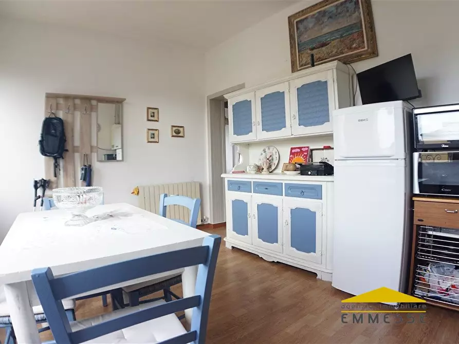 Immagine 3 di Appartamento in vendita  a Massa