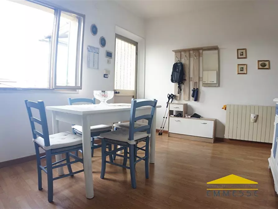 Immagine 4 di Appartamento in vendita  a Massa