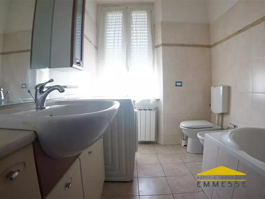 Immagine 10 di Appartamento in vendita  a Massa