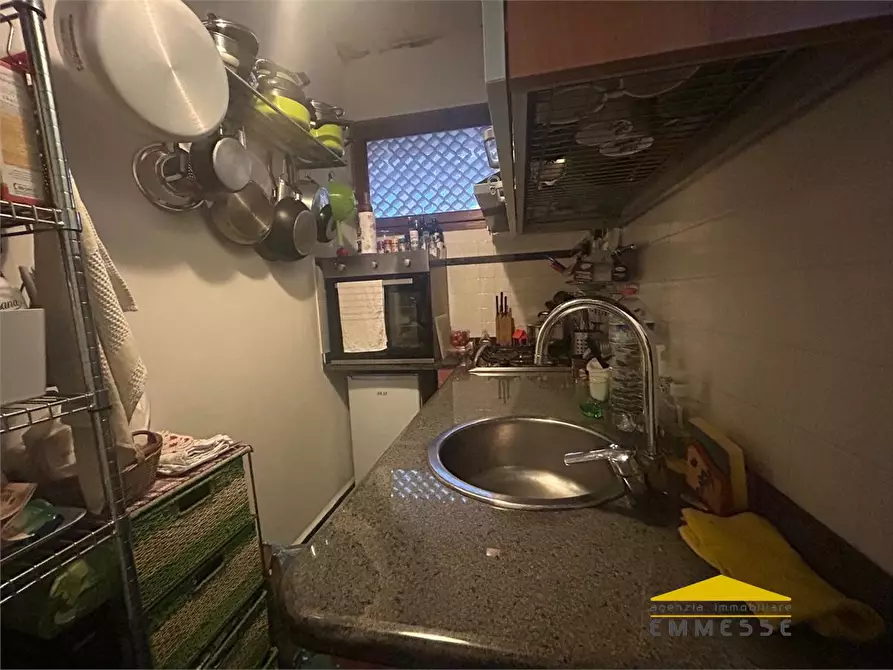 Immagine 5 di Appartamento in vendita  a Carrara