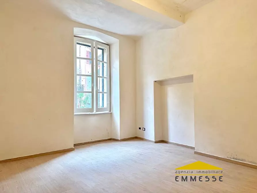 Immagine 4 di Appartamento in vendita  a Massa