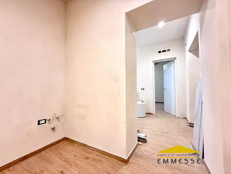 Immagine 3 di Appartamento in vendita  a Massa