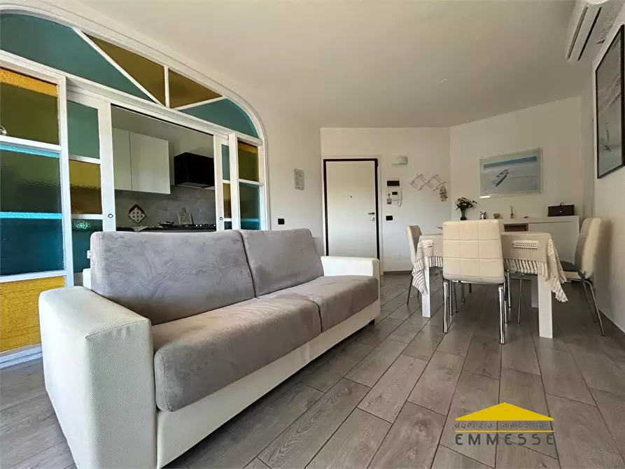 Immagine 8 di Appartamento in vendita  a Carrara