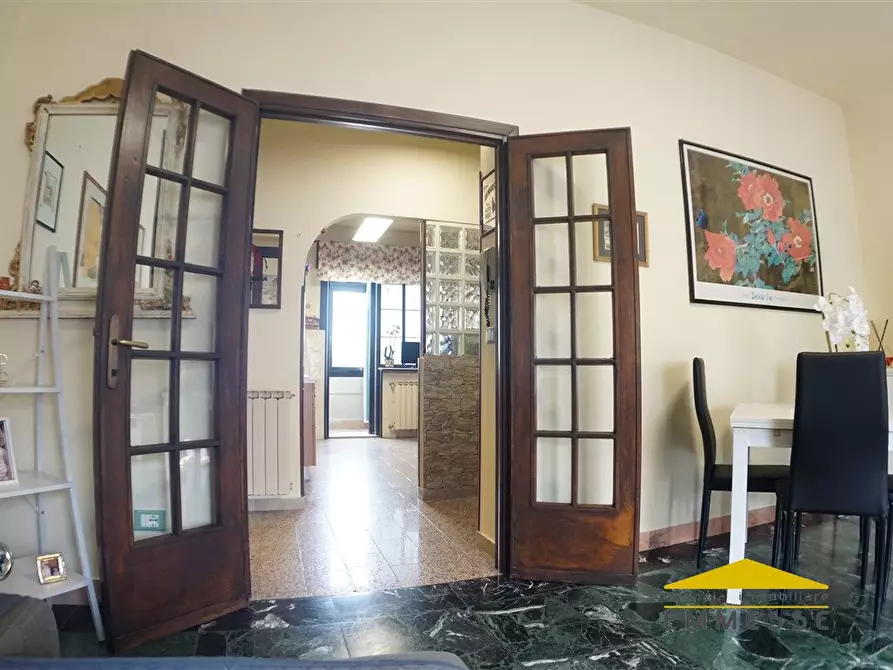 Immagine 10 di Appartamento in vendita  a Montignoso