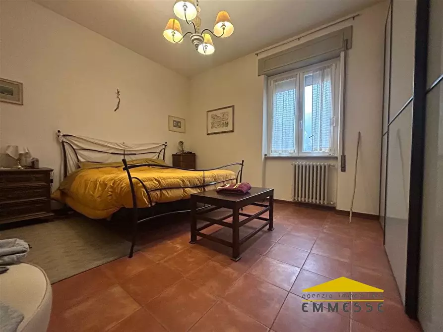 Immagine 10 di Appartamento in vendita  a Carrara