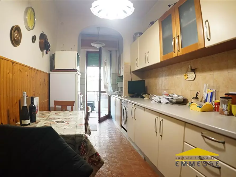 Immagine 5 di Appartamento in vendita  a Massa