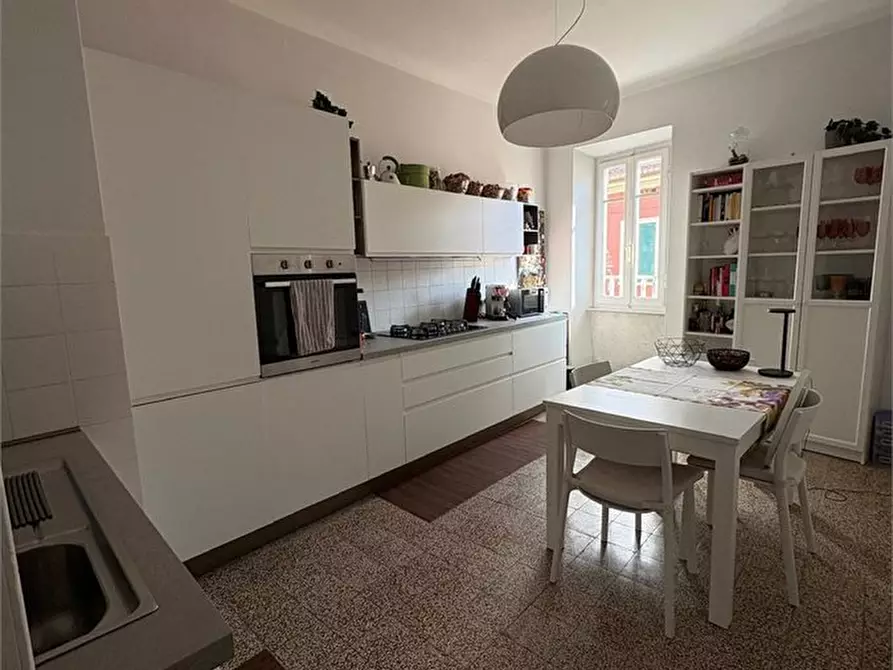 Immagine 7 di Appartamento in vendita  a Carrara