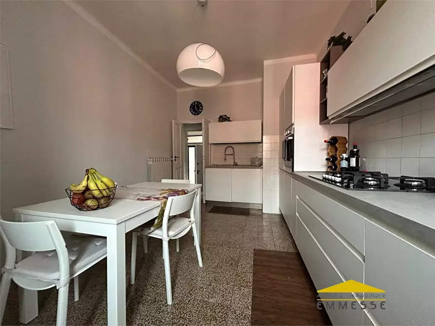 Immagine 8 di Appartamento in vendita  a Carrara