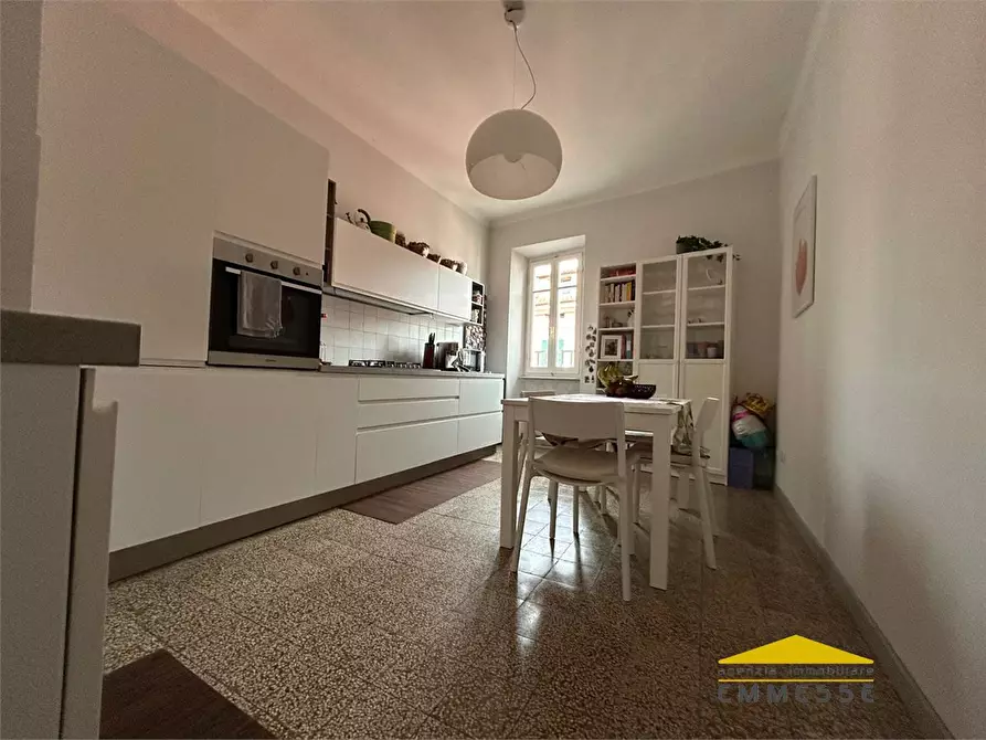 Immagine 6 di Appartamento in vendita  a Carrara