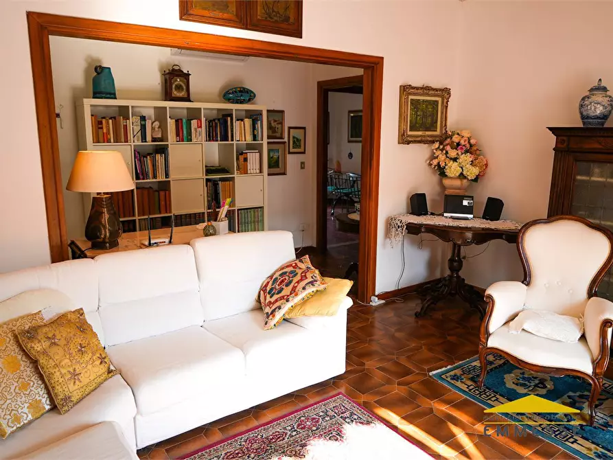 Immagine 6 di Appartamento in vendita  a Massa