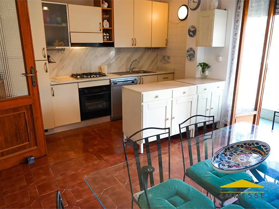 Immagine 9 di Appartamento in vendita  a Massa