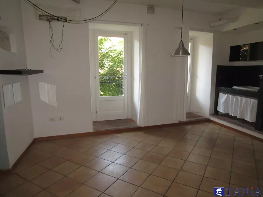 Immagine 3 di Appartamento in vendita  23 a Carrara
