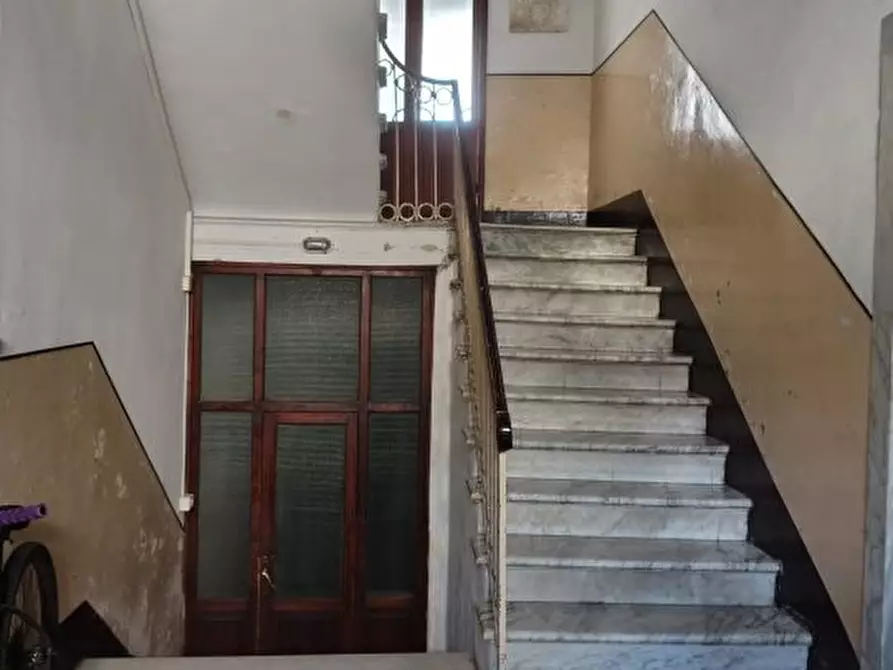 Immagine 9 di Appartamento in vendita  a Carrara